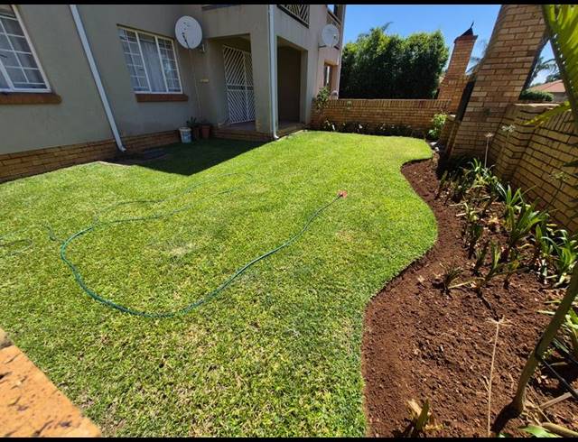 2 BEDROOM TOWNHOUSE FOR SALE IN MONTANA